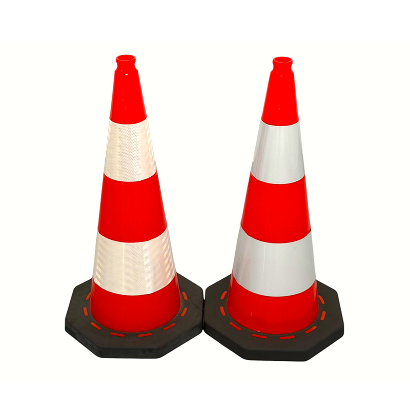 Summus Visibilitas Octagonum-Base PVC Traffic Salutis Cone cum Superiore Ventus Repugnantia et Stabilitas