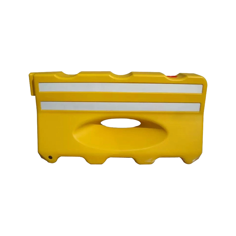 Interlocking aqua-repleti Plastic negotiatio Obex in Road Safety