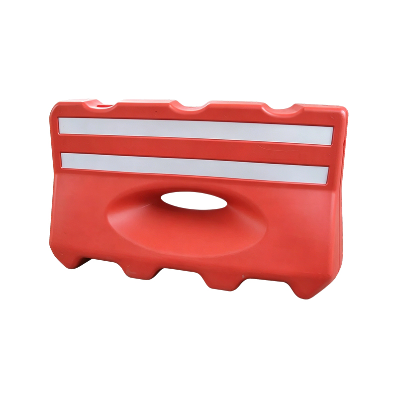 Interlocking aqua-repleti Plastic negotiatio Obex in Road Safety