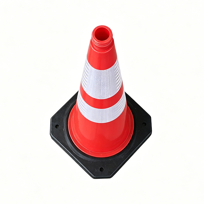 Integrated HDPE Plastic Traffic Cone with Top Palpate Hole
