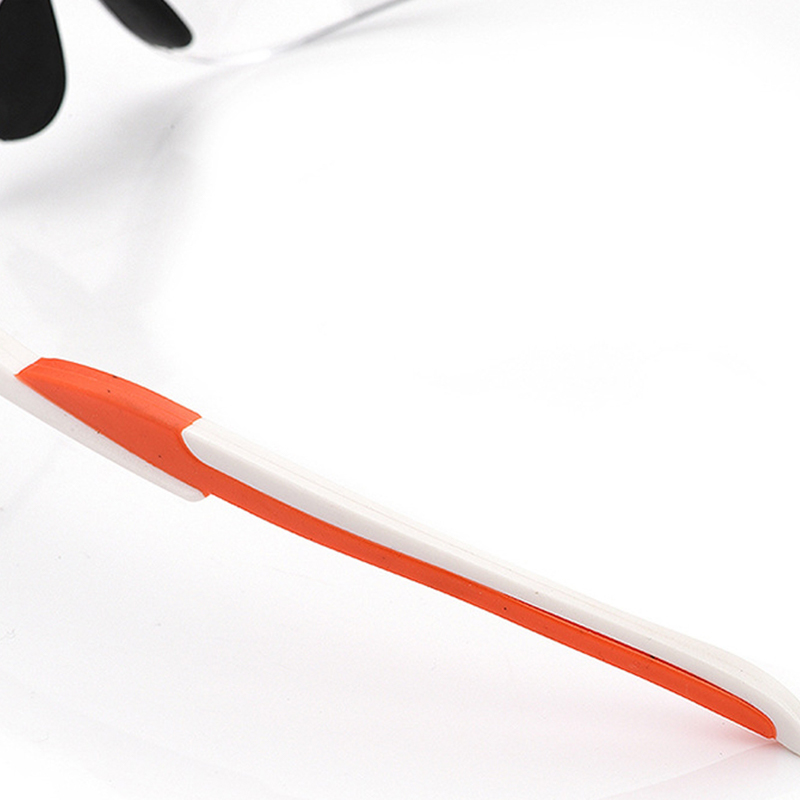Anti-Nebula Sporty Wing-Protendere Salutis Goggles